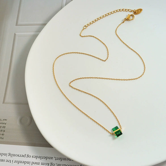 Jewelry 316L Stainless Steel Geometric Zircon Pendant Necklace For Women With Electroplating