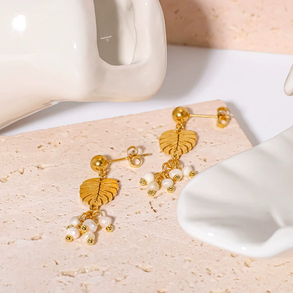 18K Gold Plated Natural Pearl Leaf Design Geometric Stainless Steel Earrings With Vacuum Plating In Furnace 18K Electroplating