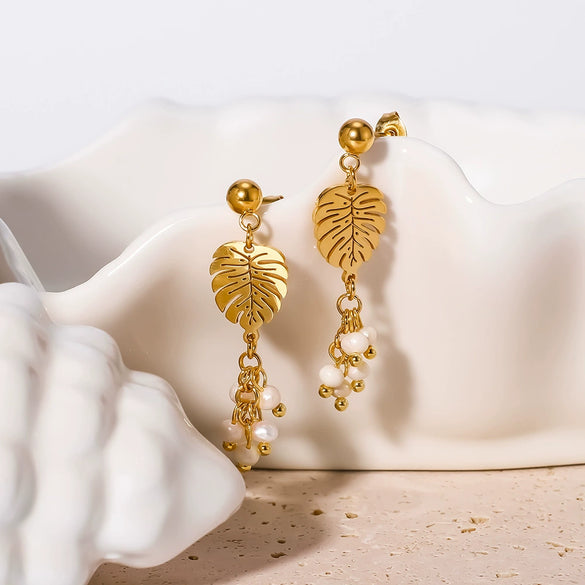 18K Gold Plated Natural Pearl Leaf Design Geometric Stainless Steel Earrings With Vacuum Plating In Furnace 18K Electroplating