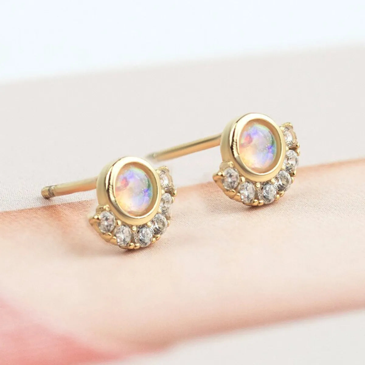 Korean Circle Opal Opal Exquisite Earrings Simple Stud Earrings Ear Jewelry