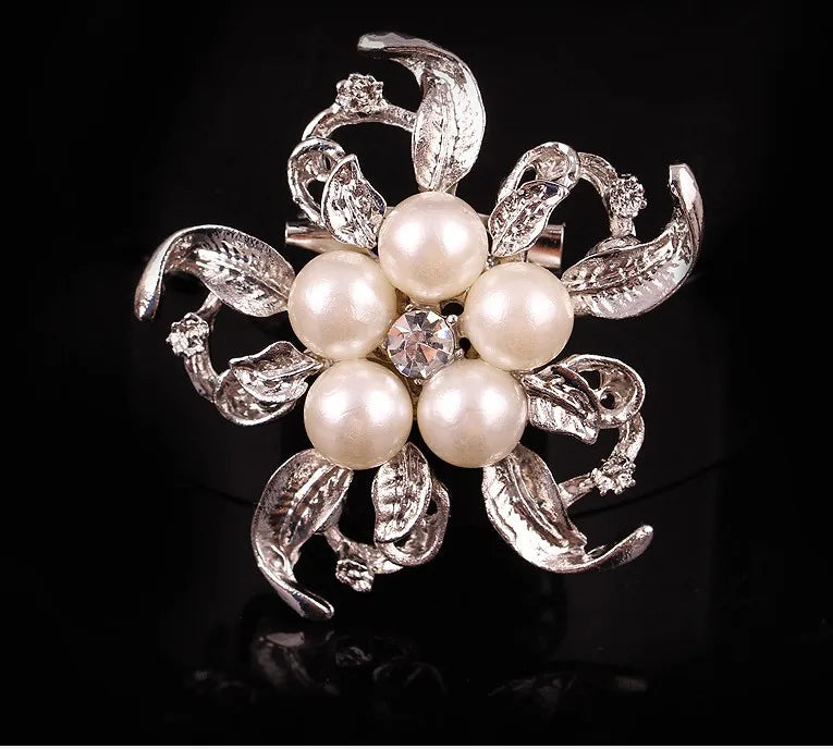 Korean Style Flower Alloy Plating Inlay Rhinestones Pearl Women'S Brooches