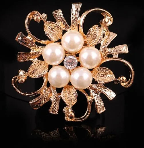 Korean Style Flower Alloy Plating Inlay Rhinestones Pearl Women'S Brooches