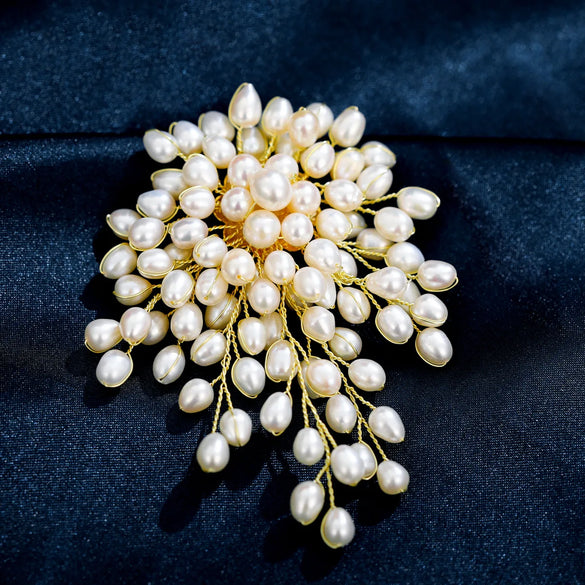 Korean Style Flower Pearl Copper Women'S Brooches