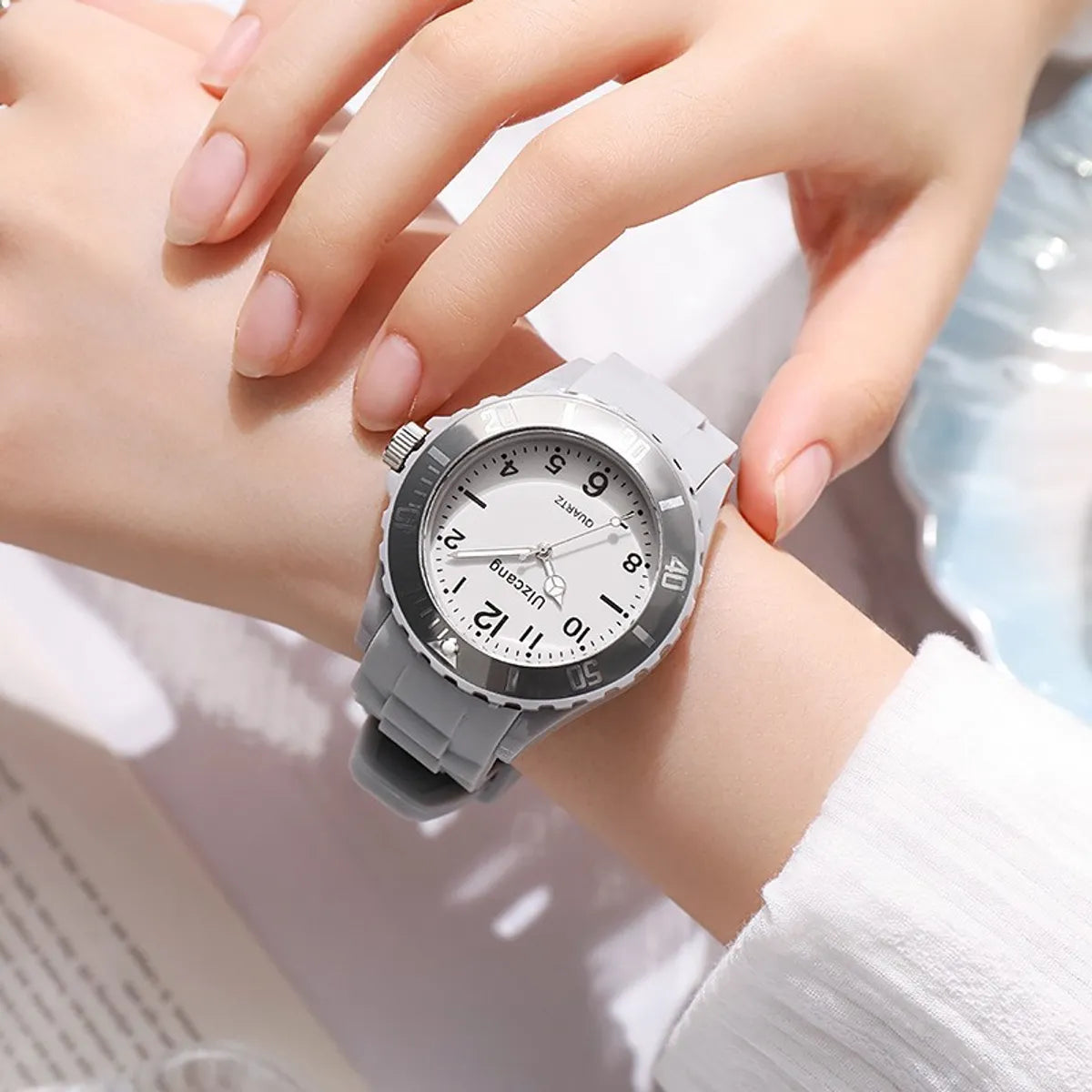 Korean Style Round Buckle Quartz Kids Watches