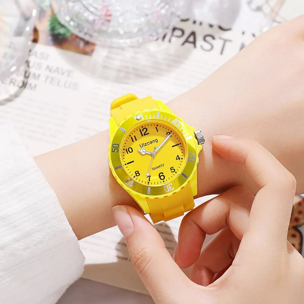 Korean Style Round Buckle Quartz Kids Watches