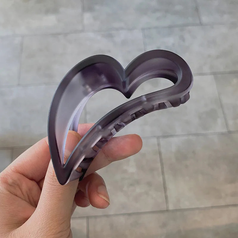 New Simple Korean Style Women'S Transparent Cutout Grip Fresh Color Barrettes Girl Heart Barrettes Wholesale