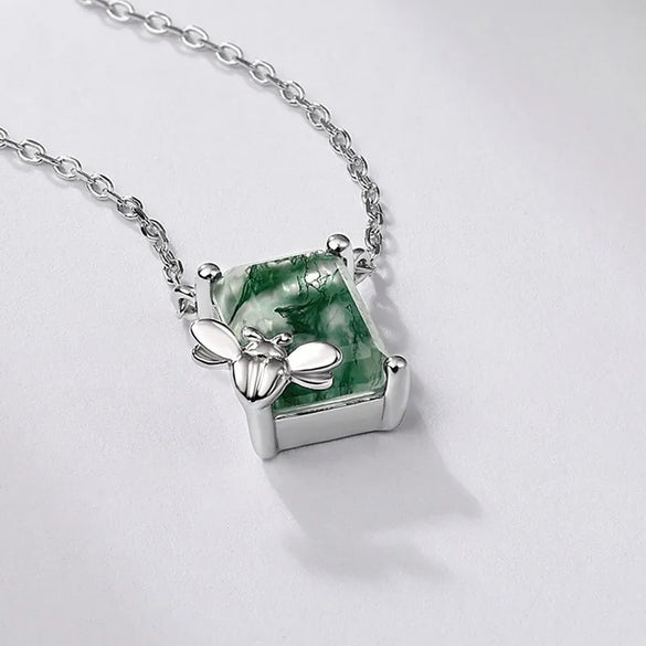 Lab-Grown Gemstone Sterling Silver White Gold Plated Elegant Simple Style Bee Pendant Necklace