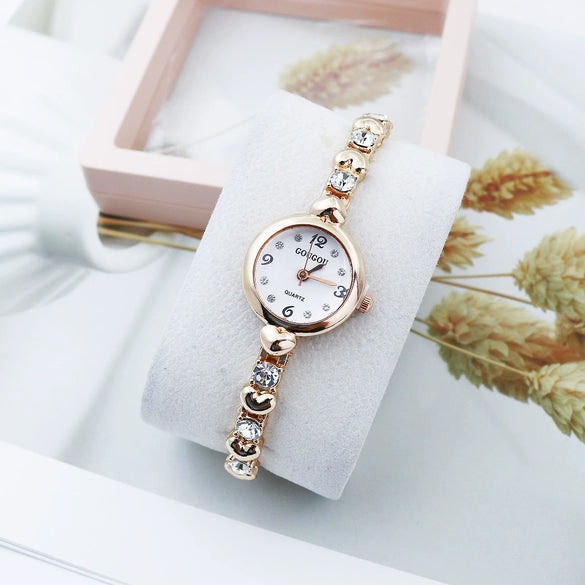 Ladies Alloy Bracelet Watch With Round Dial Casual Style