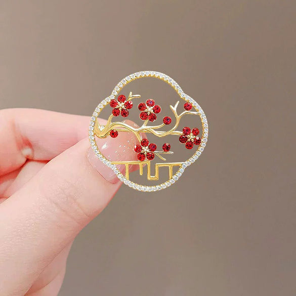 Ladies Alloy Flower Pattern Electroplated Brooch Natural Style Coat Accessory