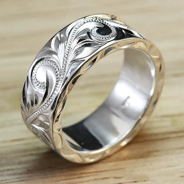 Ladies Alloy Ring With Leaf Relief And Electroplating Design