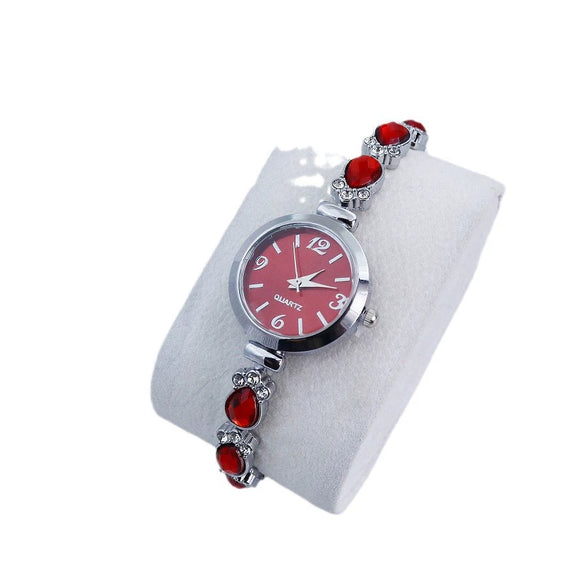 Ladies Alloy Round Dial Fashion Cat's Claw Diamond Bracelet Watch