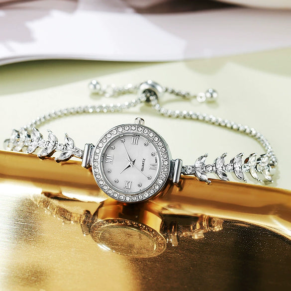 Ladies Alloy Round Quartz Mermaid Fashionable Pull Rope Watch