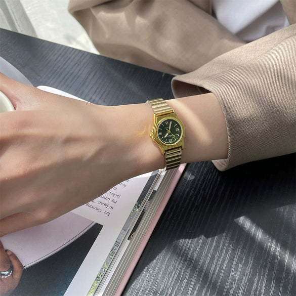 Ladies Fashion Quartz Watch With Bamboo Strap And Alloy Case Stainless Steel Buckle Round Dial