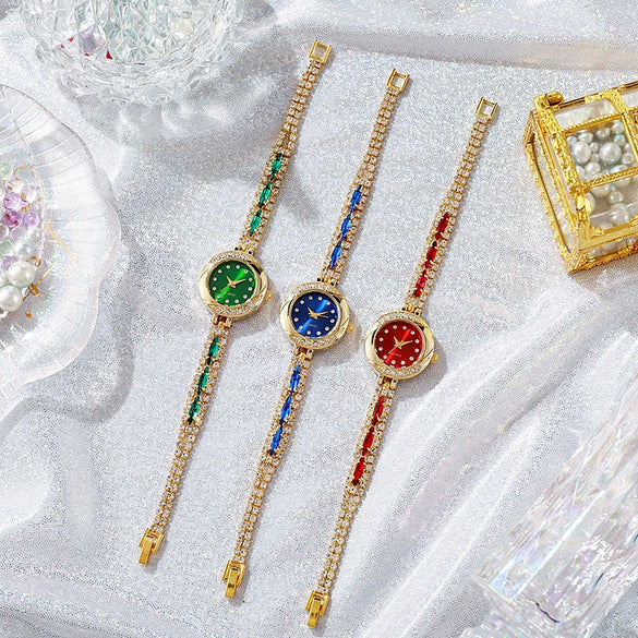 Ladies Fashionable Alloy And Stainless Steel Claw Chain Quartz Watch With Diamondencrusted And Round Dial