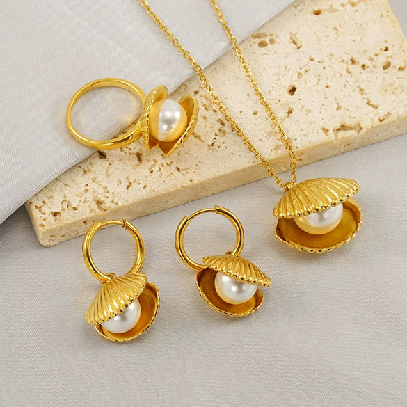 Ladies Jewelry Stainless Steel Pearl Shell Earrings And Necklace With Electroplating