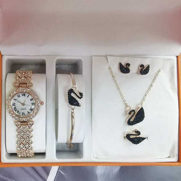 Ladies Leisure Quartz Watch With Alloy Case And Stainless Steel Strap And Buckle In Round Dial Shape