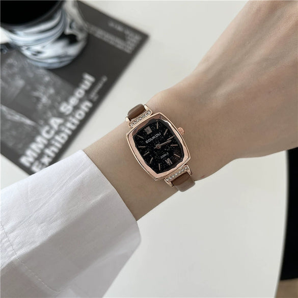 Ladies Small Wine Barrel Retro Quartz Waterproof Watch Alloy Case Ordinary Glass Mirror Leisure Style