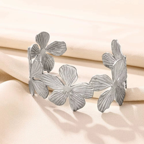 Ladies Stainless Steel Open Wide Edition Hollow Geometric Flower Leaf Exaggerated Style Electroplated Bracelet
