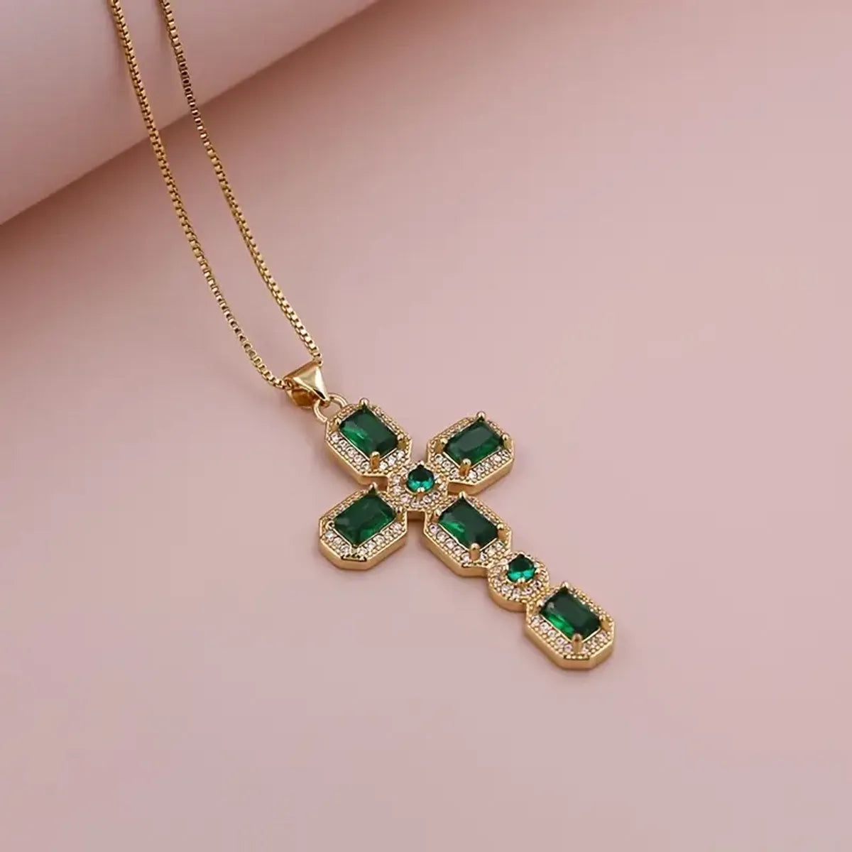 Lady Artistic Shiny Cross Copper 18k Gold Plated Zircon Pendant Necklace In Bulk