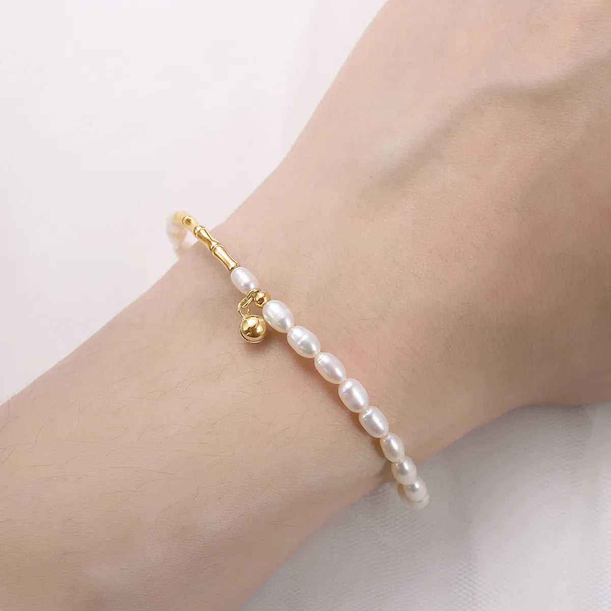 Lady Baroque Style Solid Color Freshwater Pearl Sterling Silver Plating 14k Gold Plated Bracelets