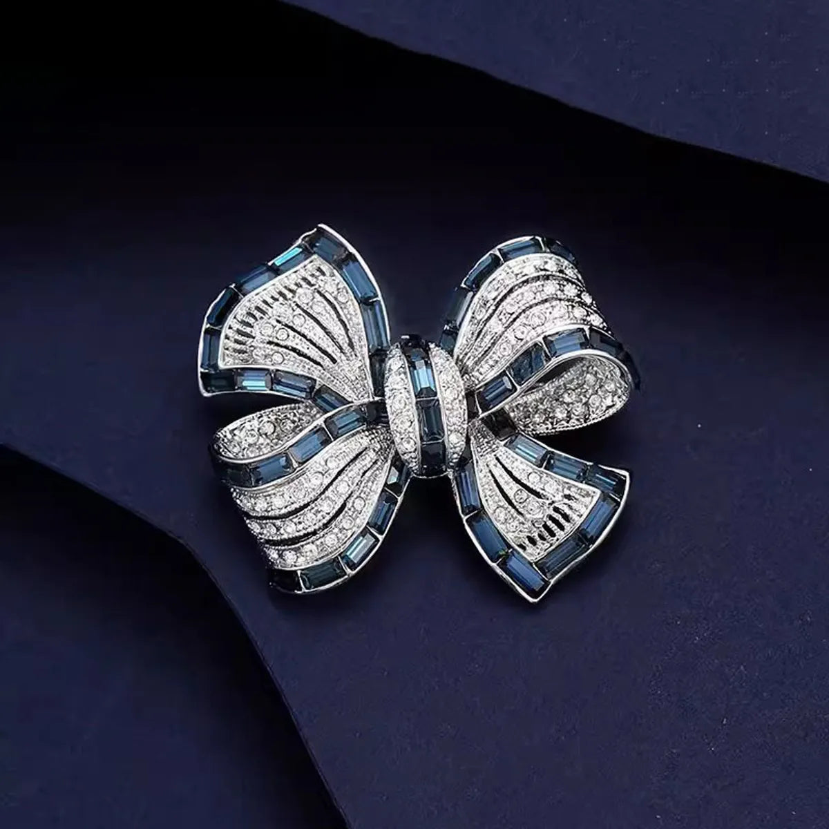 Lady Bow Knot Alloy Inlay Artificial Pearls Women'S Brooches