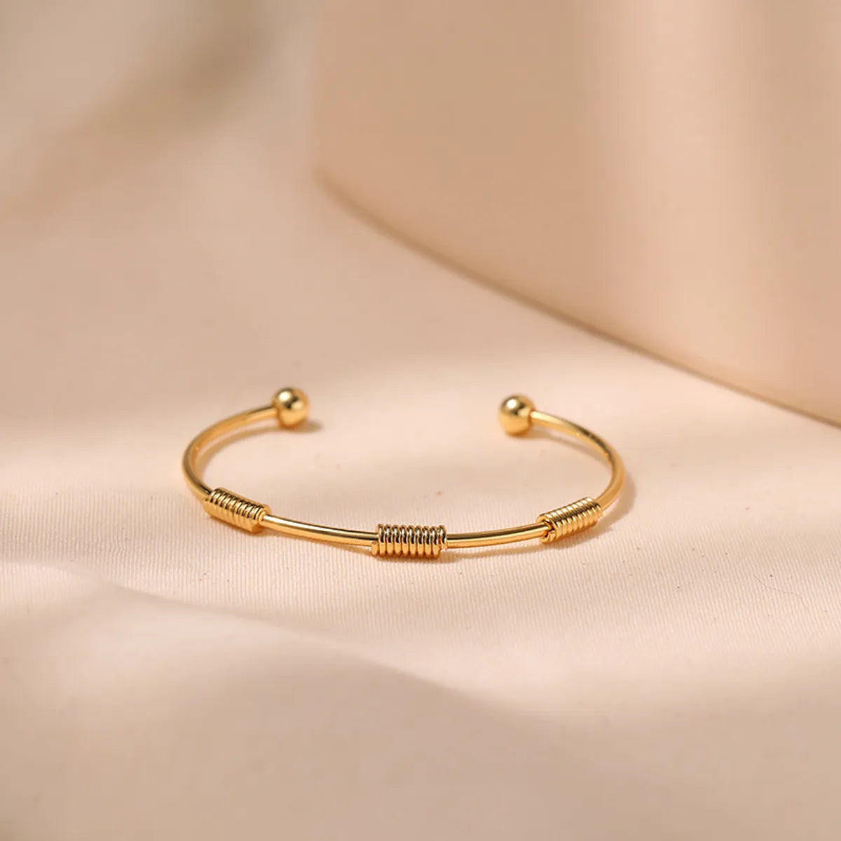 Lady C Shape Brass 18k Gold Plated Bangle In Bulk