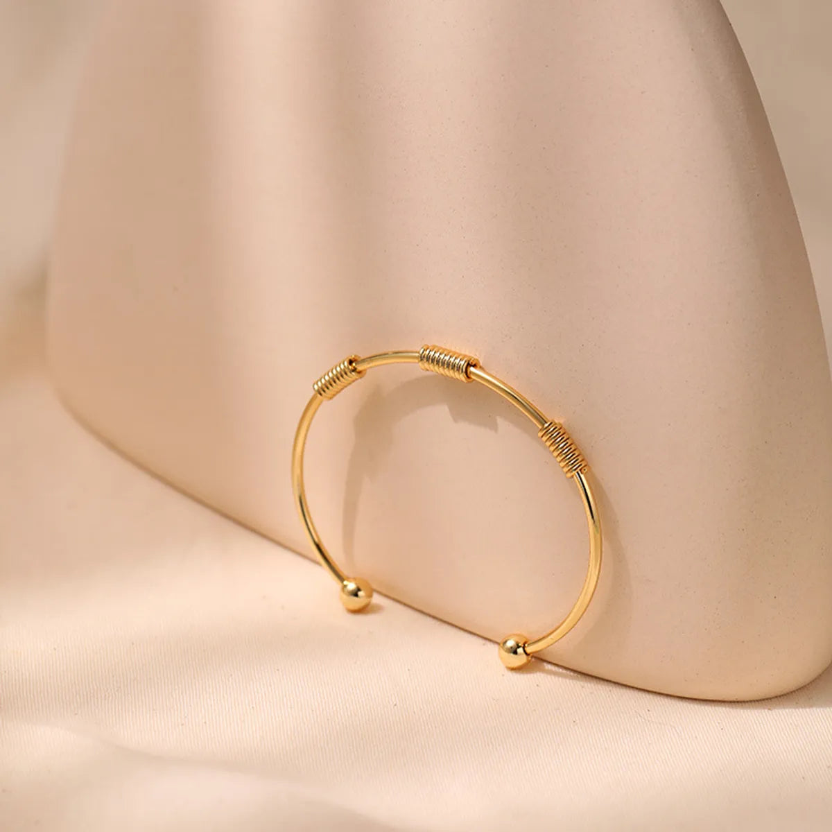 Lady C Shape Brass 18k Gold Plated Bangle In Bulk