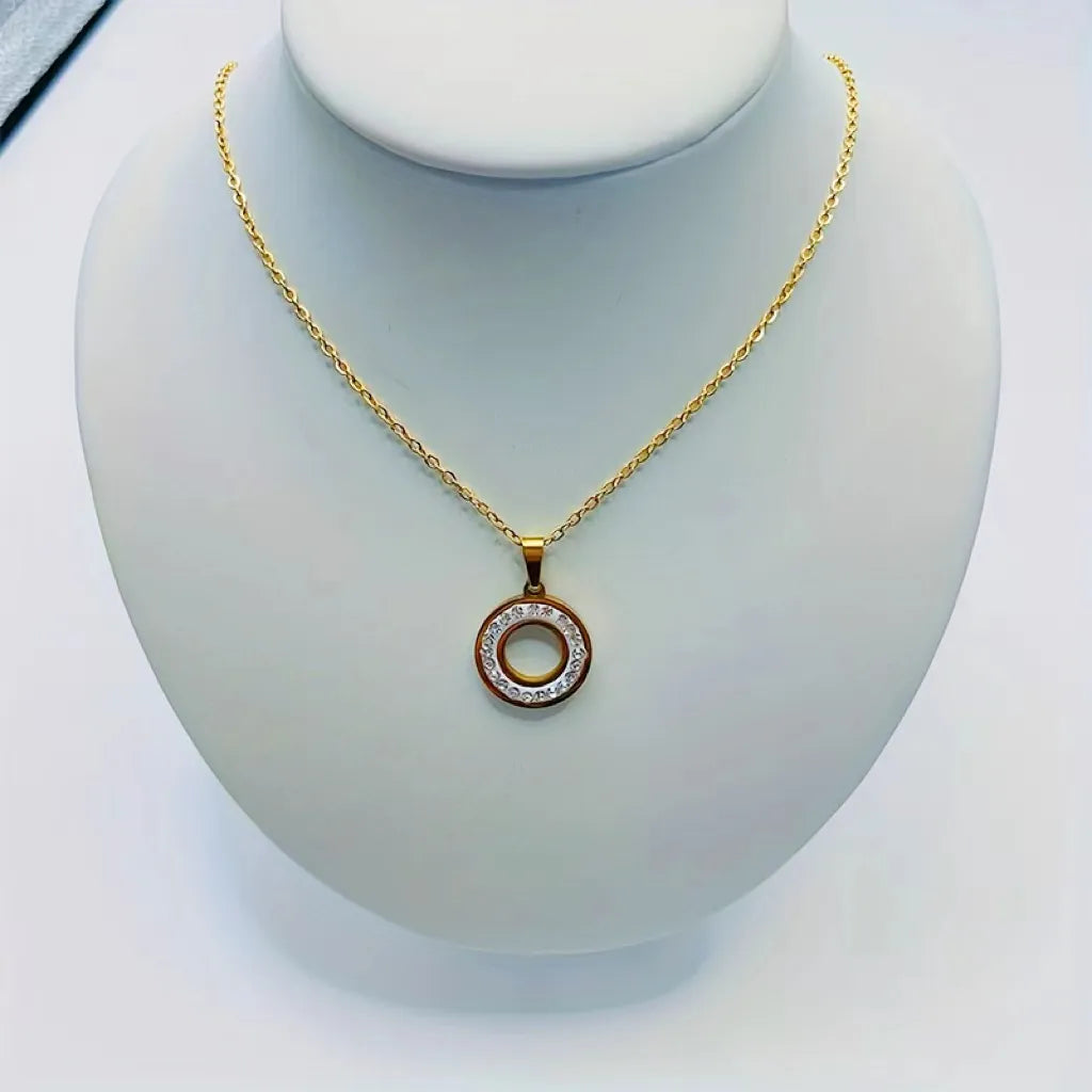 Stainless Steel Gold Plated Lady Plating Inlay Circle Rhinestones Pendant Necklace