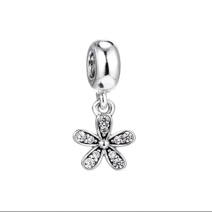 Lady Four Leaf Clover Heart Shape White Copper Plating Inlay Artificial Diamond Jewelry Accessories