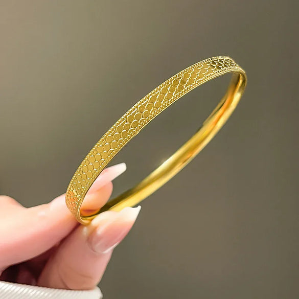 Lady Four Leaf Clover Titanium Steel Bangle In Bulk