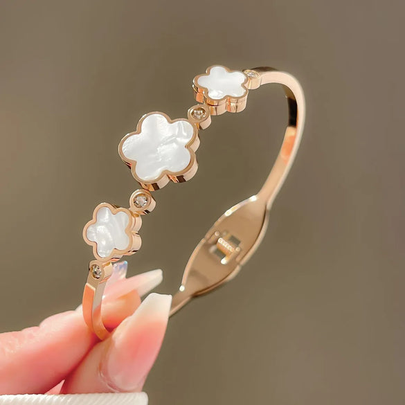 Lady Four Leaf Clover Titanium Steel Bangle In Bulk