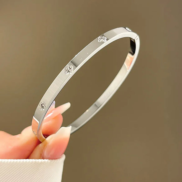 Lady Four Leaf Clover Titanium Steel Bangle In Bulk