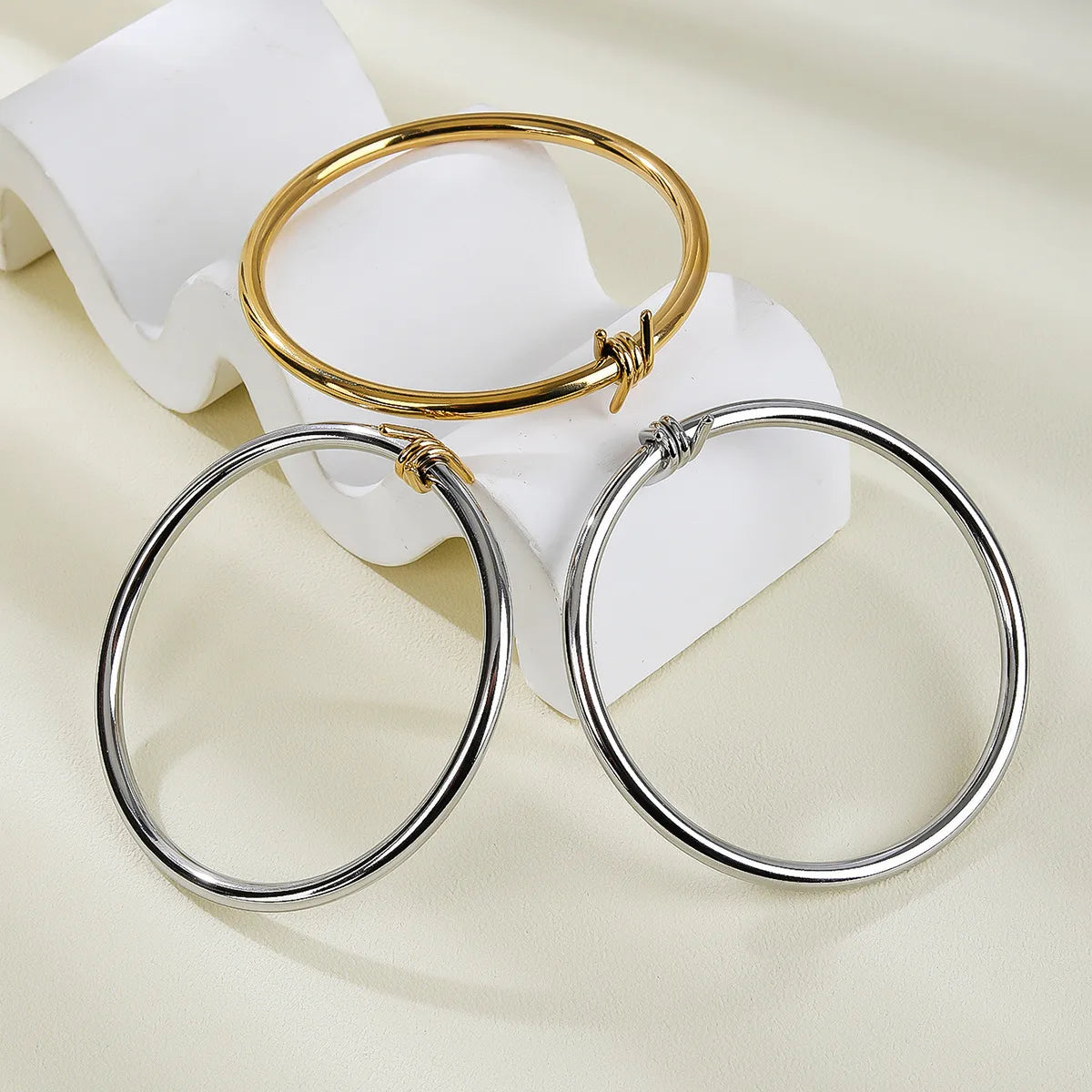 Lady Geometric 304 Stainless Steel Bangle In Bulk