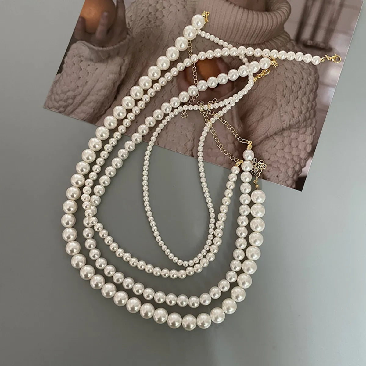 Lady Geometric Solid Color Shell Pearls Women'S Necklace