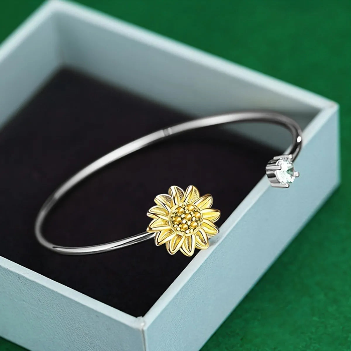 Lady Pastoral Flower Alloy Wholesale Bangle