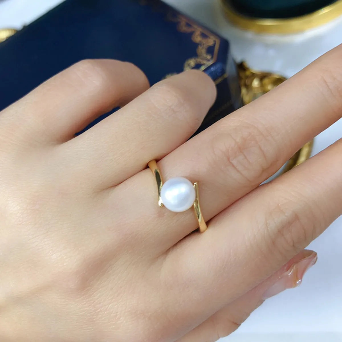 Lady Simple Style Solid Color Copper Plating Inlay Freshwater Pearl Rings