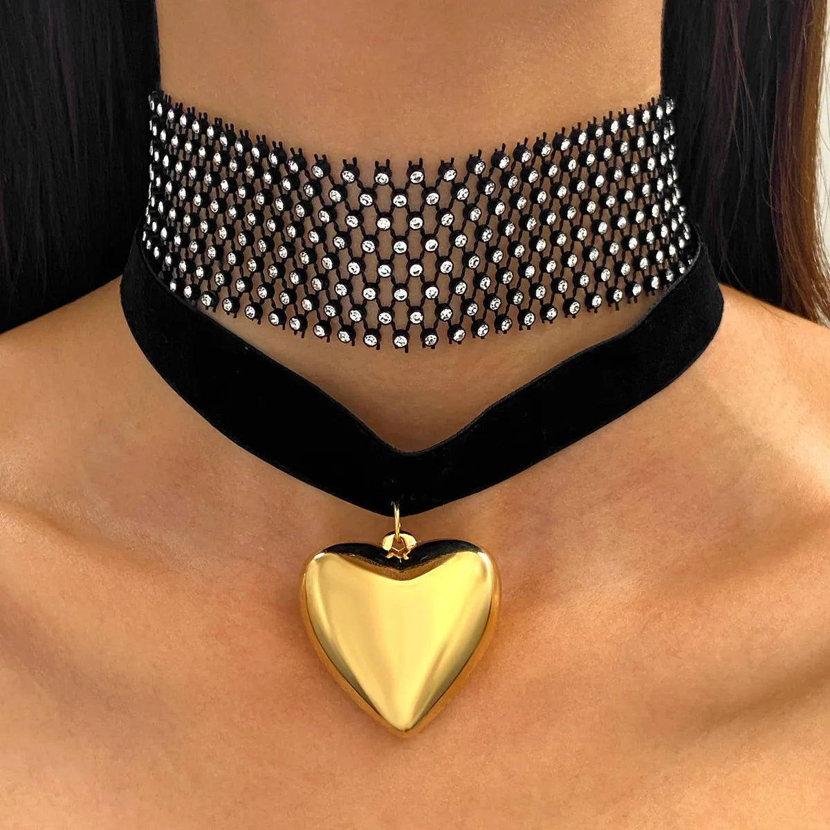 Lady Streetwear Heart Shape Mixed Materials Women's Choker