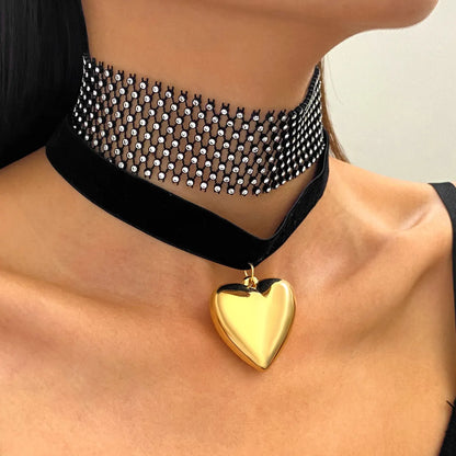 Lady Streetwear Heart Shape Mixed Materials Women's Choker