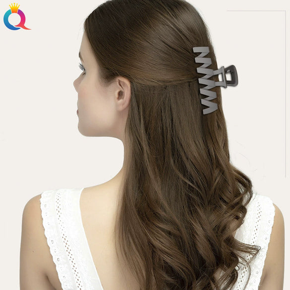 Large Retro Plastic Shark Hair Clip For Women Handmade Updo Hairpin Simple Fashion Hair Accessory Wholesale