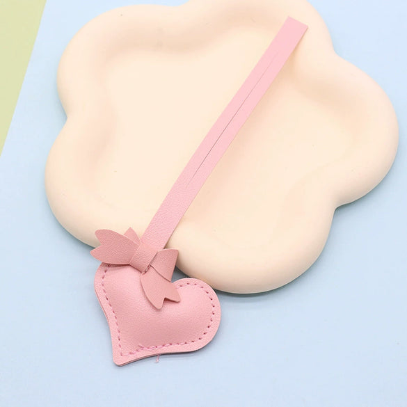 Leather Heartshaped Keychain Pendant Solid Color Modern Minimalist Style