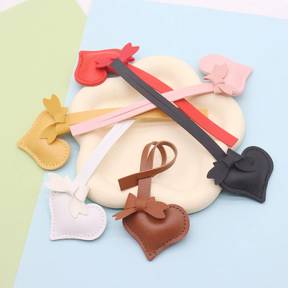 Leather Heartshaped Keychain Pendant Solid Color Modern Minimalist Style