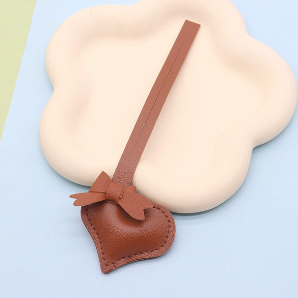 Leather Heartshaped Keychain Pendant Solid Color Modern Minimalist Style