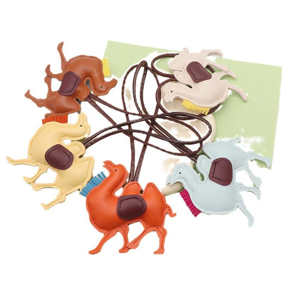 Leather Keychain Pendant With Desert Camel Car Design Modern Simplicity Style