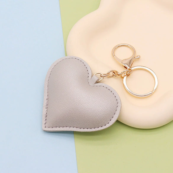 Leather Peach Heart Keychain For Women Fashion Luggage And Car Interior Pendant