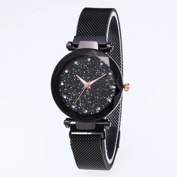 Leisure Alloy Women's Quartz Watch And Bracelet Twopiece Set With Magnet Buckle And Round Dial