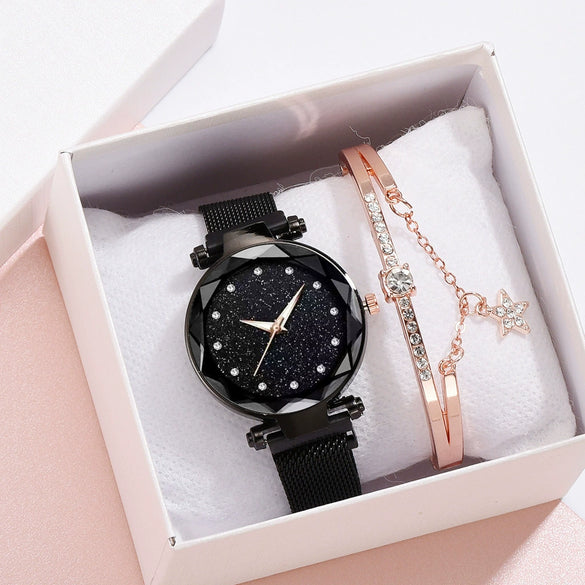 Leisure Alloy Women's Quartz Watch And Bracelet Twopiece Set With Magnet Buckle And Round Dial