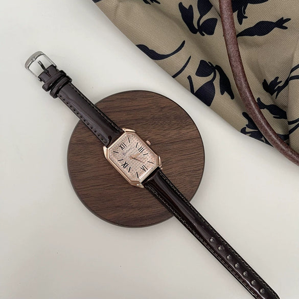 Leisure Female Student Watch With Alloy Case And Ordinary Glass Mirror Square Dial
