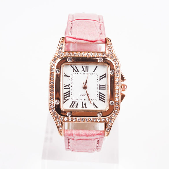 Leisure Female Watch Set With Alloy Case Genuine Leather Strap And Round Dial
