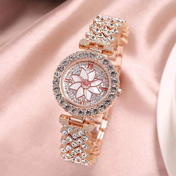 Leisure Ladies Bracelet Watch With Rhinestone Flower Round Dial Alloy Strap Stainless Steel Buckle