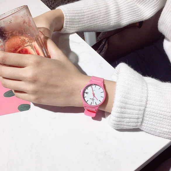Leisure Quartz Watch For Female Middle School Students Alloy Case Silicone Strap Stainless Steel Clasp Round Dial Ordinary Glass Mirror